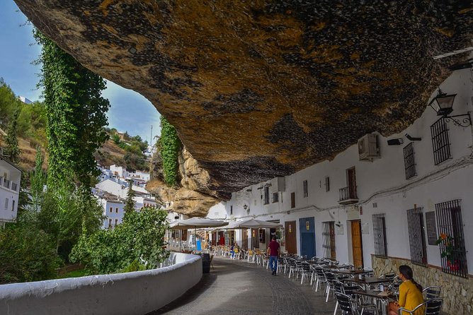 Ronda and Setenil de las Bodegas tour from Malaga - Puente Nuevo and the Tajo de Ronda
