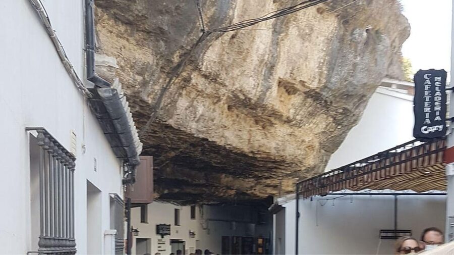 Ronda and Setenil from la Costa del Sol - Who will enjoy this day most