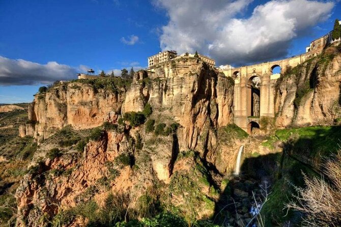 Ronda Historical Walking Tour with Bullring Entrance - Why Ronda is best understood on foot