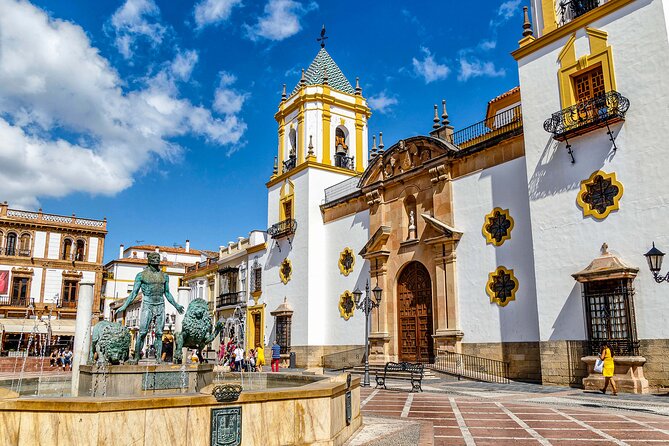 Ronda Old Town Walking Tour with Audioguide on Your Smartphone - Mondragon Palace and Santa María la Mayor