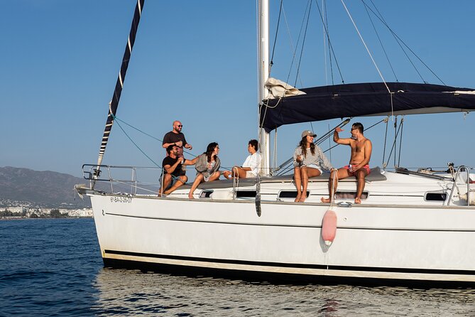 Sailing Adventure: Sailing, Dolphins and Relaxation with Drinks - Setting out from Puerto Banús