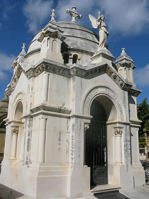 San Miguel Cemetery Tour of Malaga - Pantheons where families made their mark
