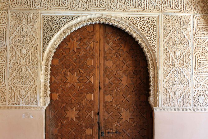 Semi Private Tour to the Alhambra from Nerja - Practical details that can affect your day