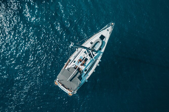 Shared Experience. Sunset Sailing Puerto Banus - What the captain adds to the experience