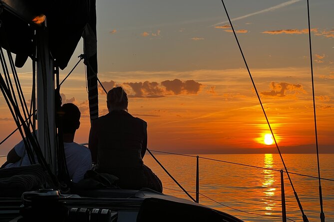 Sunset Sailing along the Marbella coast from Puerto Banus - Key details before you book