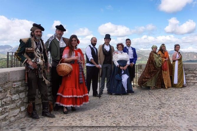 Tour in Ronda with Guided Visit and Setenil de las Bodegas - Key points to know before you book