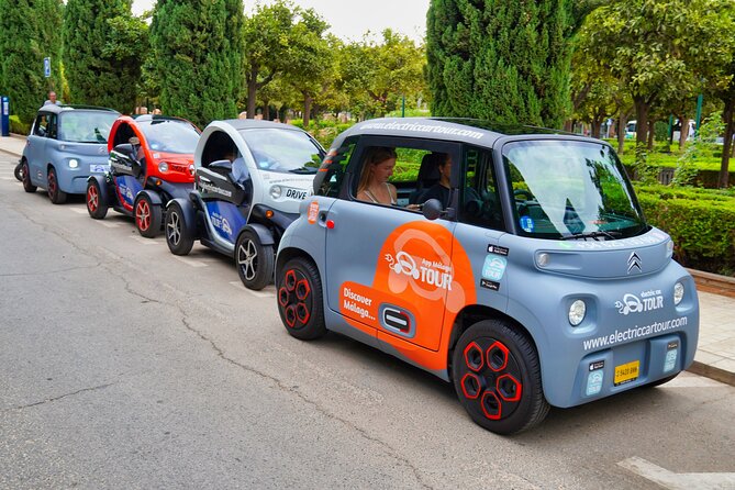 Tour Málaga by electric car: Discover the city in 2 hours - The bourgeois quarter and the climb to Gibralfaro