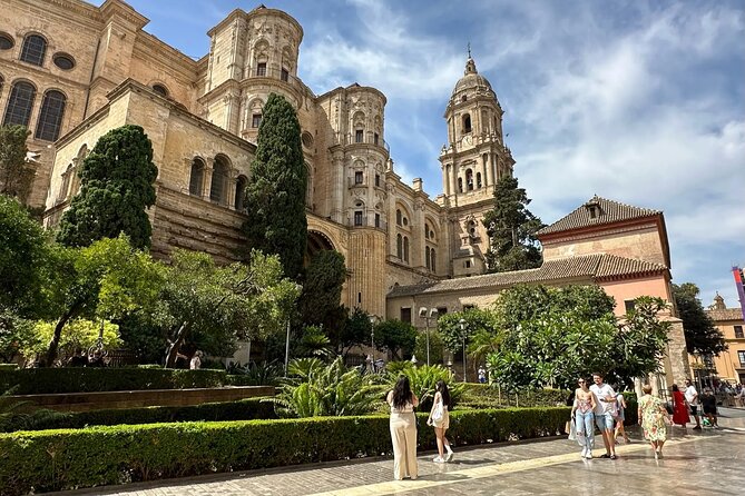 Ultimate Malaga History & Tapas - All Included Full Experience - Tapas and wine come after the history